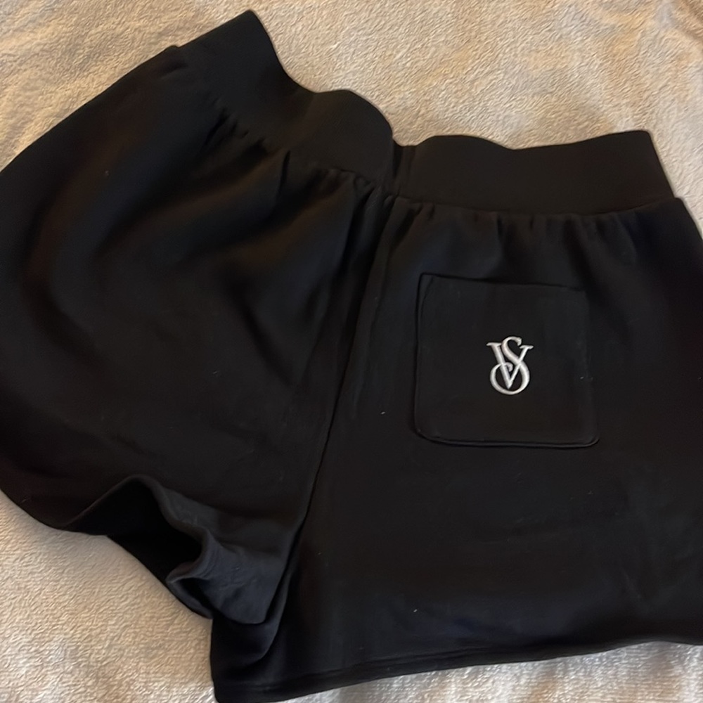 Victoria Secret- On Point- VS monogram Sweat-shorts